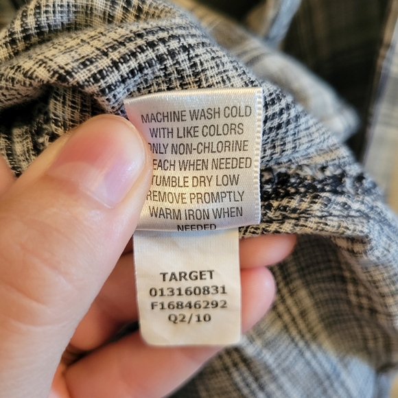 Converse One Star⭐ Women's Button Up Flannel Long Sleeve Top - Picture 6 of 6